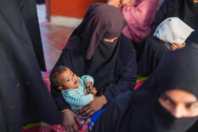 The island in Pakistan where 45C heat puts pregnant women and babies in danger