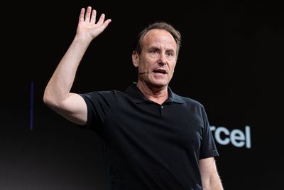 This investor won't back startups unless staff are in the office 6 days a week: 'Not because I don't have empathy, because they're going to fail'