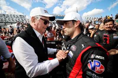 “You should ask him” - Felipe Nasr keeps the pressure on Roger Penske for IndyCar seat