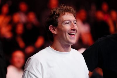 Mark Zuckerberg feeds his cows nuts and beer to create the ‘highest-quality beef in the world’ on his $300 million estate in Hawaii