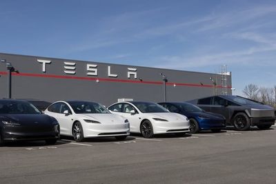 Tesla Stock Falls After 'Monster Delivery Number,' Gene Munster Knows The Reasons Why