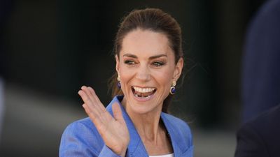Kate Middleton aces summer tailoring at Wimbledon, wearing the sapphire blue trouser suit that’s so easy to recreate on the high street