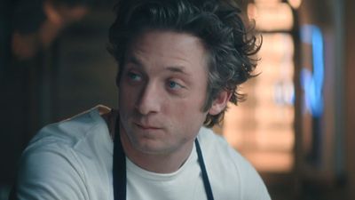 See The Bear Cast’s Shocked Faces When They Found Out Jeremy Allen White Stole A 400lb Table From Set