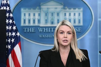 Karoline Leavitt’s failed House campaign still owes hundreds of thousands