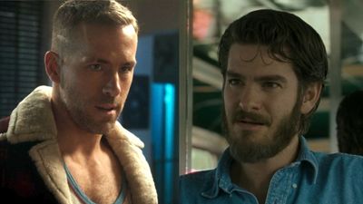 Ryan Reynolds Explains Why He Made Out With Andrew Garfield At The Golden Globes: ‘Just Kiss Me’
