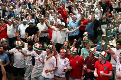 Many pubs to remain closed for England-Mexico World Cup game: ‘We’re not a nightclub’