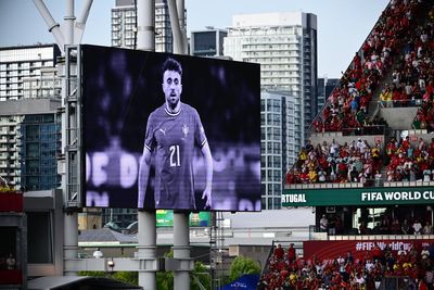 Diogo Jota given touching World Cup tribute during Portugal national anthem
