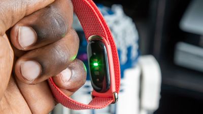 Does the Fitbit Air support automatic activity detection?