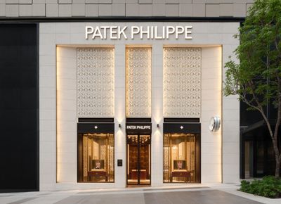 New boutique, classic collection