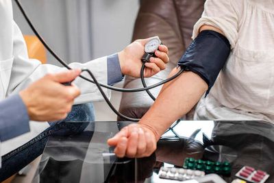 6 Morning Drinks That May Naturally Lower Blood Pressure