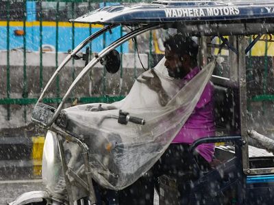 Delhi e-rickshaw drivers fear remote shutdowns amid traffic
