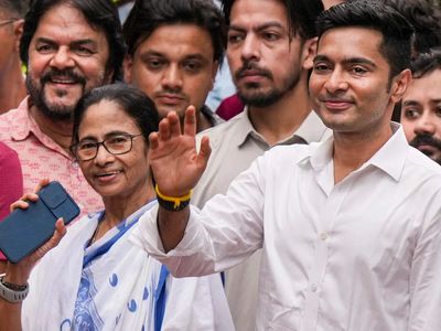 Calcutta HC seeks affidavits from Mamata Banerjee, Abhishek over July 21 rally
