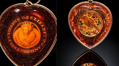 Queen Elizabeth I's hidden portrait reappears inside a fingertip-sized amber pendant after more than 400 years