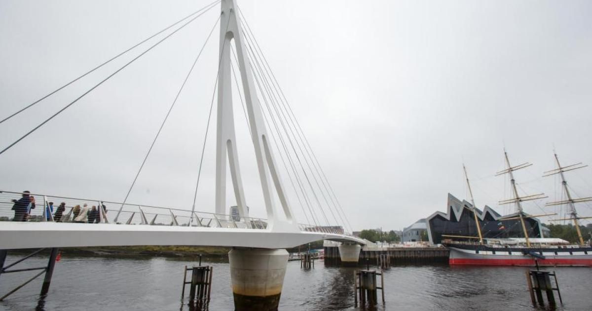 Glasgow bridge closed 'until further notice' amid…