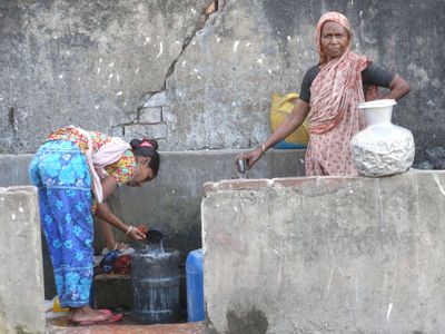 Salt in coastal Bangladesh's drinking water may be quietly raising women's blood pressure, and a 9-year follow-up points to a threshold near 1000 mg/L