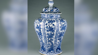 California woman travelling with father’s ashes for his last wish makes brief pit stop in New Mexico – wakes to find the urn gone