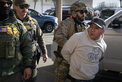 Chicago Day Laborers Say Immigration Crackdown Is Costing Them Jobs and Income: Report