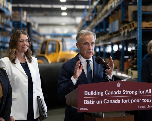 New pipeline in Canada to proceed after C$150bn pledged to ease BC and First Nations concerns