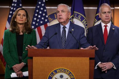 Florida Republicans and Democrats Unite Behind New TPS for Venezuelans After Deadly Earthquakes