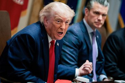 Trump bought hundreds of stocks before tariffs pause