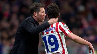 Diego Simeone Reveals Atletico Madrid’s Surprise Stance on Julian Alvarez Transfer Plea