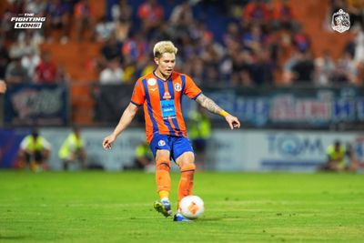 Sasalak, Anan, Suphanan in MVP race