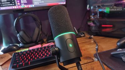 Razer Seiren V3 Pro microphone review