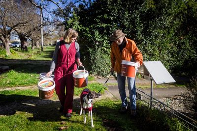 The fight against green ‘waste’: how a Victorian community came together to create garden gold