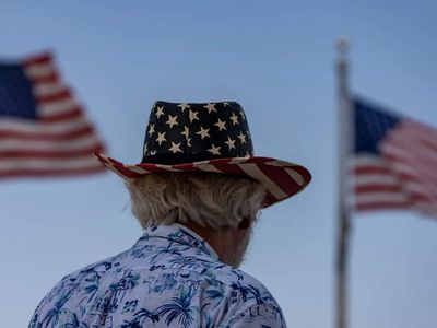 Heat wave disrupts Fourth of July events in Washington, strains power grids across US