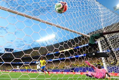Colombia edge Ghana 1-0 to set up Switzerland showdown