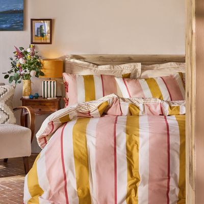 FatFace just quietly launched a very stylish summer bedding collection – shoppers are already raving about the affordable £35 buys