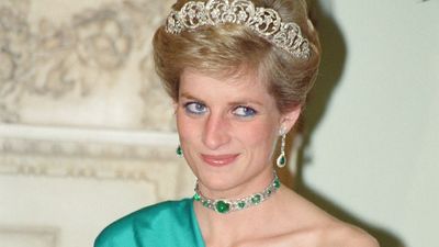 Princess Diana would have her hairdresser sneak one surprising thing into the palace