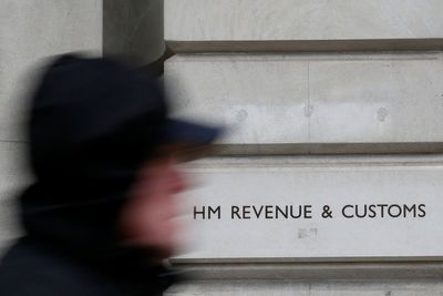 Former top Treasury adviser warns that HMRC plans to track personal finances with AI