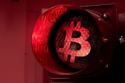 Bitcoin Price Attempts Recovery as ETF Outflows Suggest Rotation to Stocks