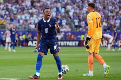 Paraguay v France LIVE: Mbappe guides Les Bleus into quarter-finals after tetchy last 16 tie