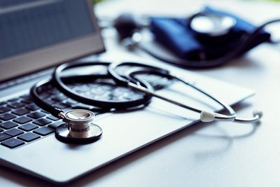 Doctors’ soaring use of AI scribes prompts Australian government warning over privacy