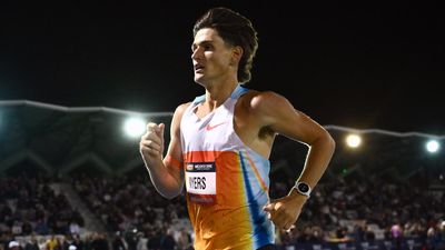 Aussie Myers stuns with new Oceania mile record