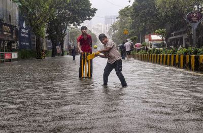 Mumbai rain: IMD issues Red Alert for heavy rainfall; 4.19-metre high tide likely today. Check details