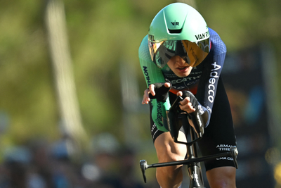 Paul Seixas and Tom Pidcock on the backfoot after Tour de France stage one