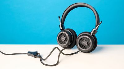 I tested the Grado SR80 open-back headphones — and they make my music sound like vinyl