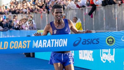 Strintzos strides to Australian marathon record