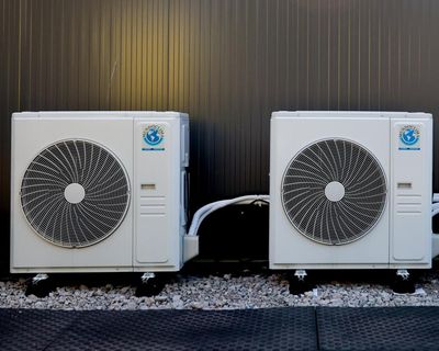 From ‘heat panic’ to ‘sacrificed at the altar’: Europe’s air conditioning culture wars heat up