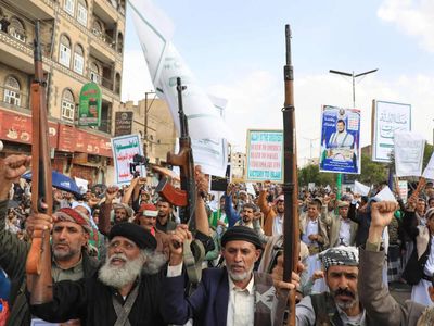 Houthis kill 14 Yemen government troops in deadliest attack in years