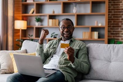 Average Cardholder Could Save $220 a Year Under CFPB’s New $8 Late-Fee Rule