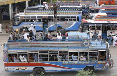 Pak bureaucrat, prime accused in Karachi bus project graft case, sent to judicial custody