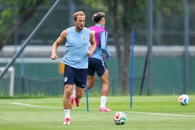 England, Brazil Chase Quarterfinal Spots While Mexico City Fights a Safety Narrative