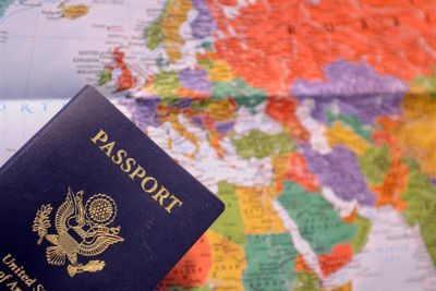 US Begins Revoking Passports of Parents Owing $100K+ in Child Support, Affecting 2,700 Americans