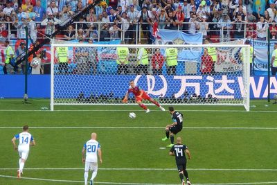 Did Lionel Messi Cheat? Footballer Sparks Fury Over 'Unsporting' Free-Kick Incident at World Cup