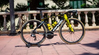 160mm cranks, time-trial tyres and an aero saddle - race leader Jonas Vingegaard's Tour de France race bike sweats the details