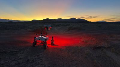 NASA tests advanced new Mars rover prototype in the California desert (video)